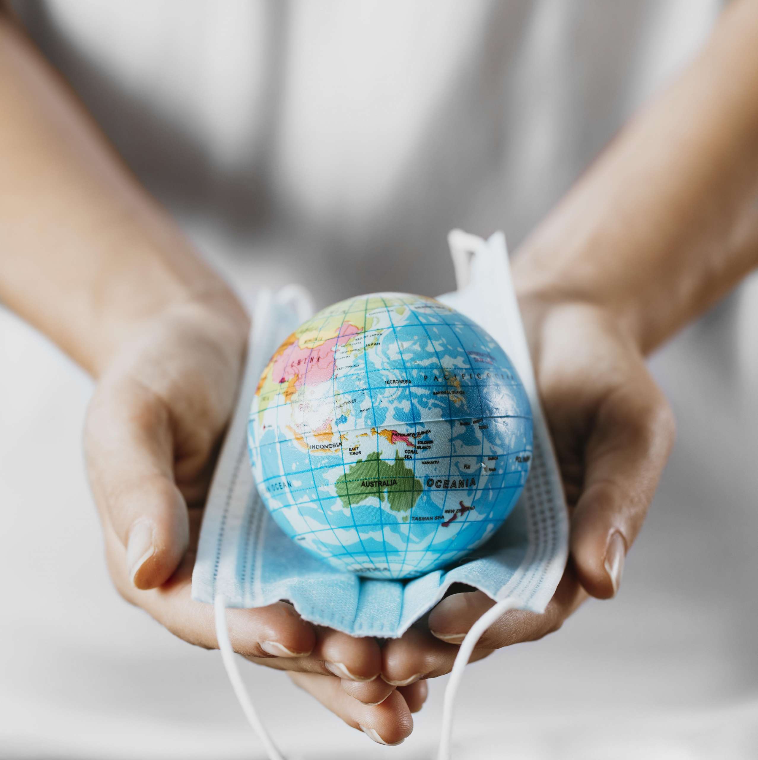 Plano de saúde com cobertura internacional: como funciona, para quem vale a pena e qual o melhor